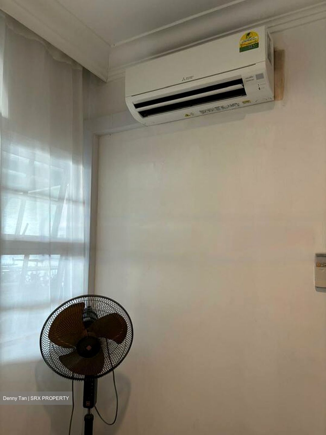 Highland Road (D19), Terrace #455652621